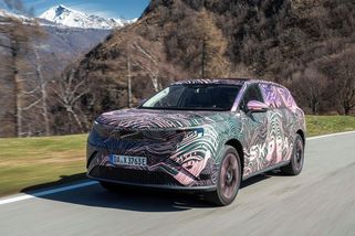 Řídili jsme Škodu Peaq, komfortní SUV s obrovským kufrem