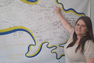 Hrozí nám finanční kolaps, zoufá si šéfka centra pro pomoc ukrajinským uprchlíkům v Teplicích - Novinky