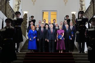 Vládní sliby a skutečnost: Co kabinet splnil během prvních 100 dnů - Novinky