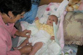 Rodič musí požádat své dítě o svolení, jestli ho může přebalit: Odbornice jmenovala chyby, kvůli kterým mohou mít matky později problém