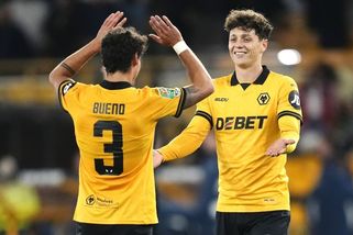 Krejčí řídil obranu Wolves a byl vyhlášen nejlepším hráčem zápasu - Sport.cz