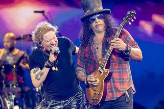 Odhalte šokující důvod rozpadu Guns N’ Roses: Všechno údajně zničil Axl - Médium.cz