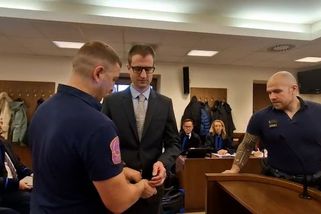 Soud otevřel případ vojenského lékaře, který podle obžaloby zdrogoval a znásilnil osm žen. Jedna z obětí trpí chorobným strachem z mužů - Novinky