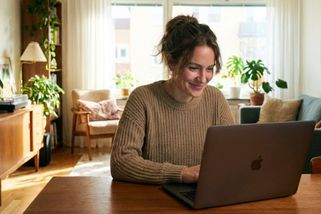 Martina bere přes 30 tisíc měsíčně. Přesto pořádá sbírku na vlastní bydlení