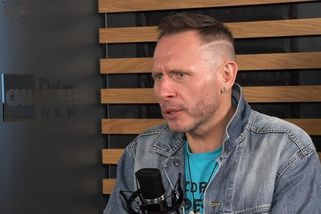 V jeden moment se chtěl Tuna vrátit domů. Zarazilo ho, když si ve smlouvě přečetl, že může zemřít