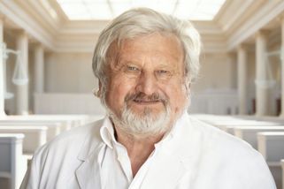 Jan Cimický se cítí nevinen: Obžaloba eviduje 39 znásilnění v ordinaci - Médium.cz