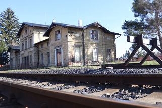 Varnsdorf zachraňuje Staré nádraží. Má dostat slepou kolej i ateliéry - Novinky