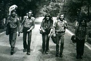 Svobodu hledali v přírodě. Jak trampové utíkali před normalizací