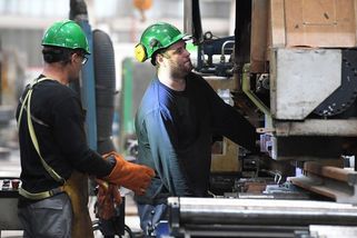 Firmy naléhají na vedení EU: Covid jste zvládli, teď zachraňte evropský průmysl - Novinky