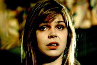 Holka na zabití: Soudní spor, politický zákaz a kuchařské umění bez dubléra