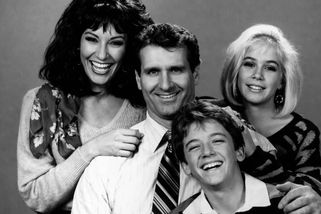 Chtěl hrát Shakespeara, místo toho dělal jako Al Bundy fekální humor. Ed O'Neill to trpěl pro peníze - Médium.cz