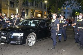 Djokovič je na svobodě. Pořád mu ale hrozí deportace - Seznam Zprávy