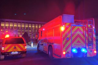 Policie a hasiči v Praze zasahovali u nahlášeného radioaktivního předmětu. A skutečně ho našli - Novinky