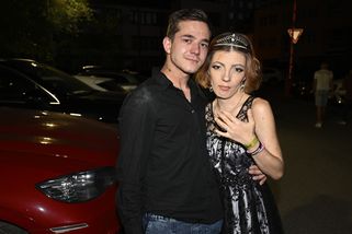 Rozzuřená Shopaholicadel ruší zásnuby: Po Honzíkovi mrskla prstenem a vykopla ho z domu – eXtra.cz