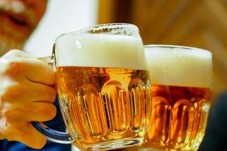 Hospodská bída. Drahé pivo vyhnalo hosty a lednové útraty spadly - Seznam Zprávy