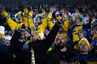 Fotky: Jako na jaře. I přesto si fanoušci užívají šampionát v biatlonu - Seznam Zprávy