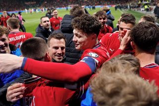 Na fotbalový zápas Česka s Irskem přijali bookmakeři sázky za 27 milionů Kč - Sport.cz