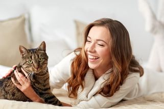 ŽENA-IN - Kamarádky mě litují, že žiju sama. Přitom jsou k politování ony samy, směje se Michaela