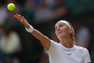 Kvitová - Badosaová 5:7, 6:7, Další český nezdar! Ve Wimbledonu končí i Kvitová - Sport.cz