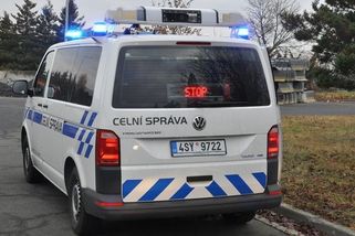 Celníci kšeftovali s informacemi o kontrolách kasín. Hrozí jim 10 let vězení - Novinky