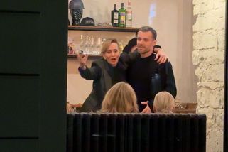 Tohle jste v TV vidět nemohli: Na párty po Slavících největší pařmenka Absolonová, hádka Jágra s přítelkyní a pepřový sprej! - Super.cz