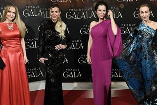 Další ples je tady: Obří vnady Lely v krajce, krásné róby hereček i nestárnoucí Blanarovičová