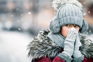 Čeká nás krutá zima, jakou nepamatujeme. Meteorologové varují před dopady oteplení na pólu