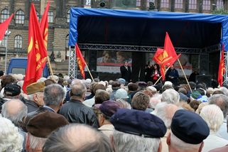 Hrůzovlády komunistů jsme si užili dost. V dnešní politice nemají co dělat - Médium.cz