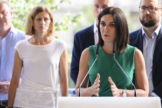 Premiér Fiala není sám: Hrozivou nůši pravdy naložili lidé i Pekarové Adamové. Tohle si od nich po volbách vyslechla - Super.cz