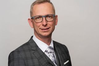 Masáž, Praha, teďka. Lidovecký poslanec Navrátil vysvětluje, jak našel uprostřed noci maséra na Amatéři.cz - Novinky