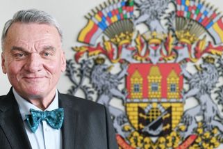 Praha se po pěti měsících dočkala, novým primátorem je Bohuslav Svoboda