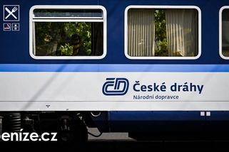 Oběd ve vlaku za téměř osm set. České dráhy představily nové sezónní menu