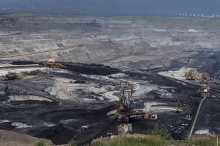 ČEZ chce prodloužit těžbu na Bílině. Ekologové protestují - Seznam Zprávy