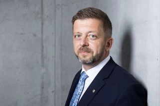 Rakušan narazil i napočtvrté. ANO, SPD a Motoristé ho blokují