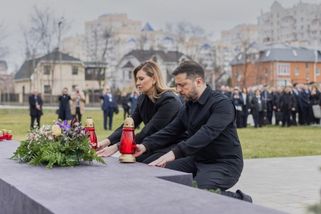 Rusko požaduje stažení Ukrajiny z Donbasu během dvou měsíců, řekl Zelenskyj | ČeskéNoviny.cz