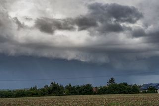 Přijdou přeháňky, ale na dohled už je oteplení - Novinky