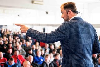 Jarní Retro Garáž trhala rekordy: Prodaly se motorky a auta za 18 milionů! - Garáž.cz