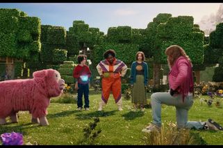 Diváků v českých kinech ubývá, vstupenky dále zdražují - Novinky