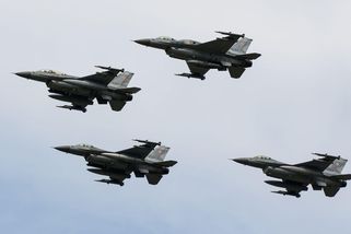 Stíhačky NATO startovaly kvůli ruskému útoku - Novinky