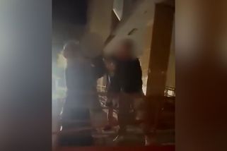 Ani ženin pláč útočníky neobměkčil, jeden z nich ji dokonce pomočil - Novinky