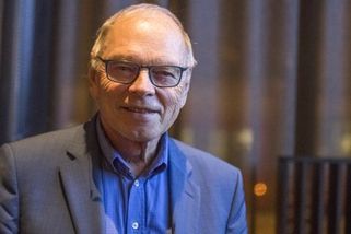 prahain.cz/politika/vite-kdy-jsem-videl-tomia-naposledy-s-knizkou-pilny-zavzpominal-okamura-nebude-rad-26203.html