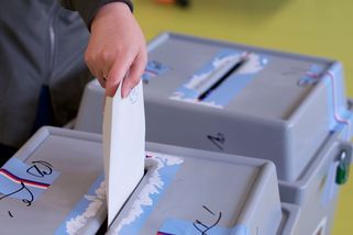 ANO má volební číslo 22, Spolu 11, SPD šestku, STAN 23, Piráti 16 a Stačilo! 25 - Seznam Zprávy