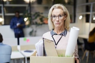 Propouštění v ČR zrychluje. O práci může přijít více než tisícovka lidí. PŘEHLED