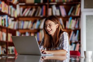 Kvíz: Máte základy počítačové gramotnosti? Děti už nedoženete, ale trapní být nemusíte - Proženy.cz