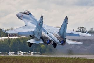 Ruská technologická úroveň letounů je diskutabilní. Zájemci začali odříkat exportní verzi stíhacích letounů Su-35