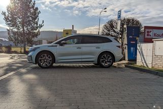 Test Škoda Enyaq 60 iV – Dlouhodobá zimní spotřeba a reálné náklady na elektřinu