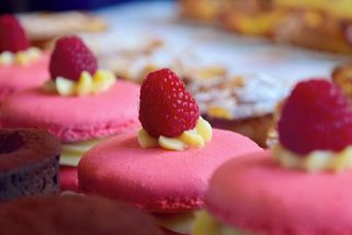 Kontroverze v Peče celá země: Anežka vedla, dorty chválili porotci všem stejně a pak vyhrála Eliška - Médium.cz