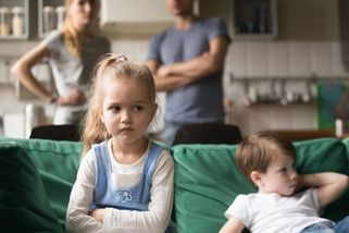 Zůstat spolu kvůli dětem? Nebude to fungovat. Poznají, že se nemáte rádi, říká Kateřina Cajthamlová - Proženy.cz