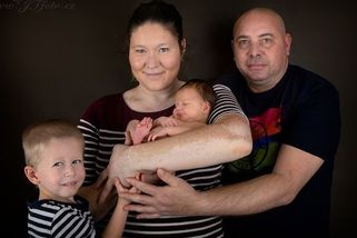 Rakovina vzala Nikol manžela a dětem tátu. Vdova zůstala na děti i dluhy sama - Novinky