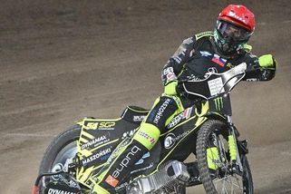 Vaculík se k obhajobě prvenství prodral s nožem na krku - Sport.cz